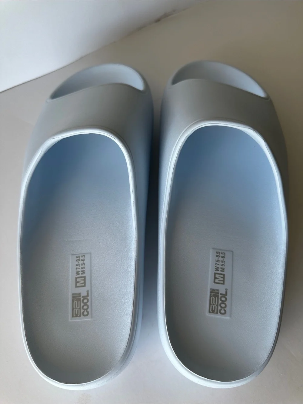 Slides Blue Unisex Size W 7.5-8.5/M 5.5-6.5 Ultra Soft EVA. 32 Degrees Cool.